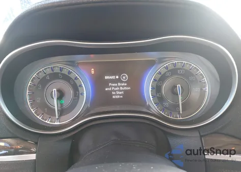 2015 Chrysler 300C из США, поврежденный, VIN 2C3CCAEG9FH755494